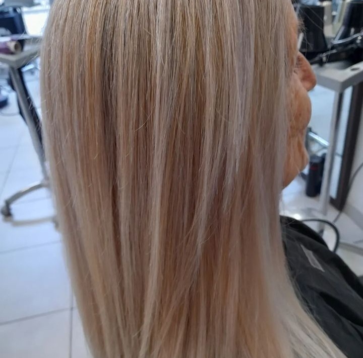 Foto 134 di SWAGG COIFFURE