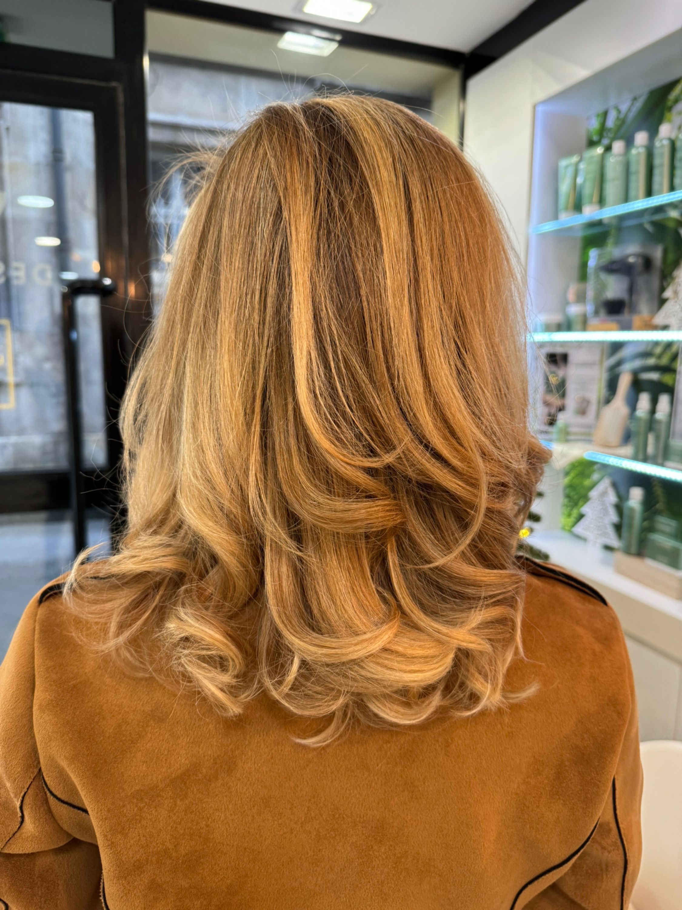 Foto 11 di DESSANGE - Coiffeur Compiègne