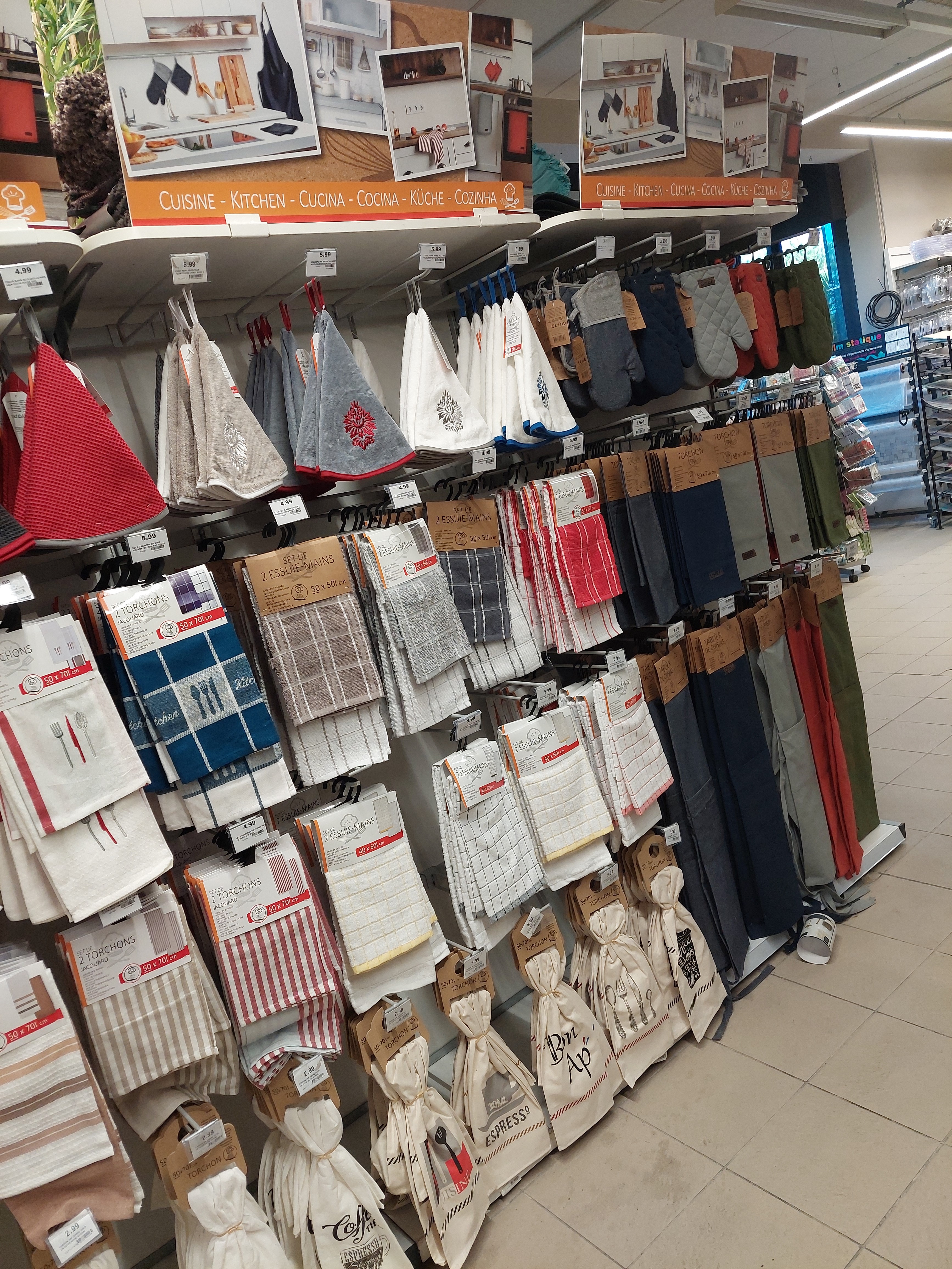 Foto 23 di Maxi Bazar